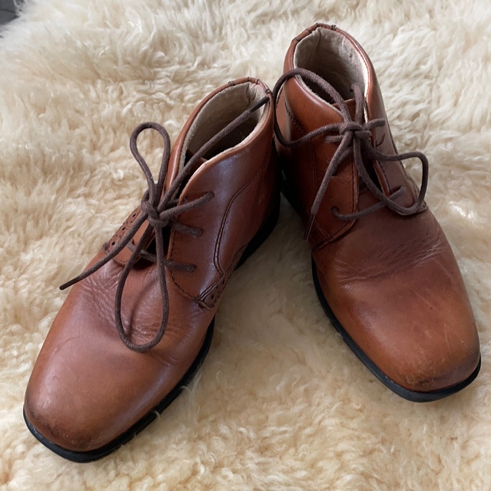 Florsheim Brown Leather Wingtip Chukka Boots
